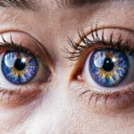 similes for beautiful eyes